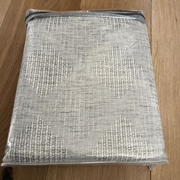 New! West Lake Faux Light Filtering 54x95 Waffle Sheer 2 Panels Curtains Drapes - Picture 4 of 4